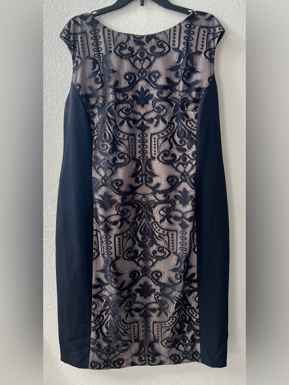 London Times Black and Champagne Patterned Midi Sheath Dress